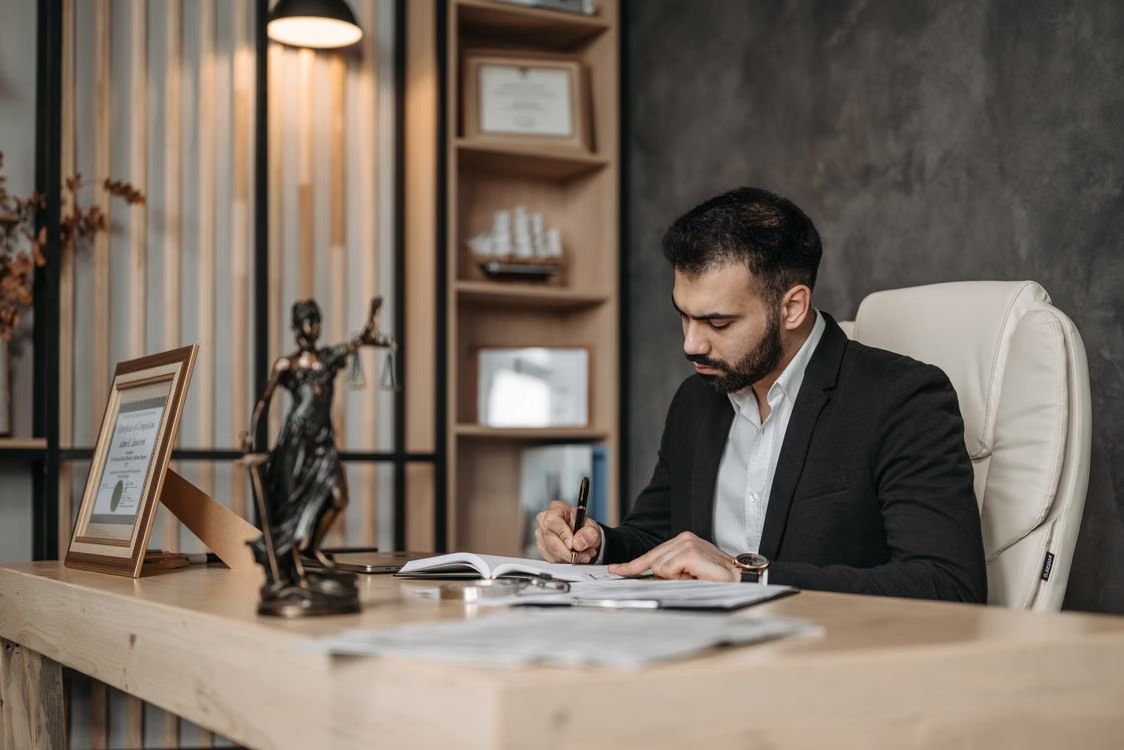 AK Legal Injury Solicitor in Manchester